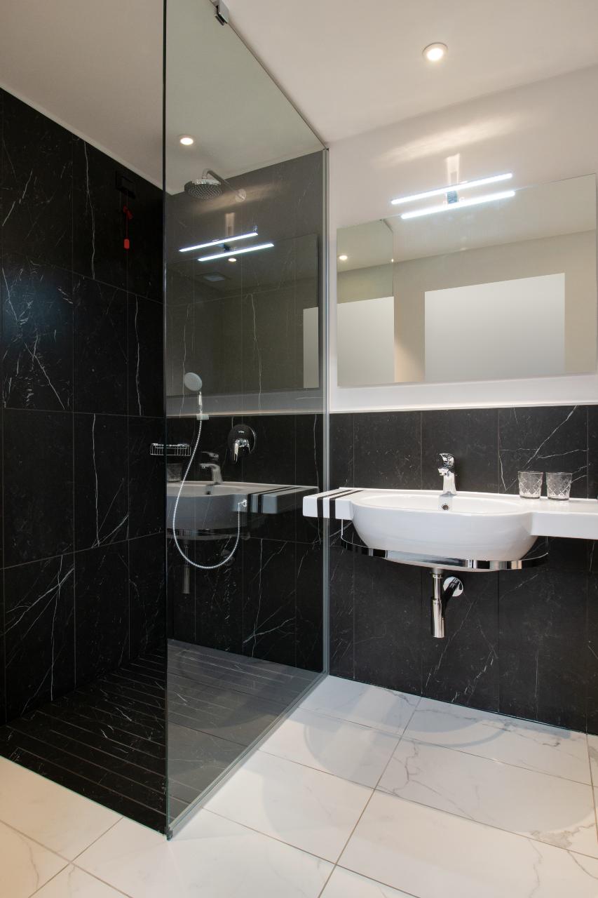 bagni-prefabbricati-j-hotel-torino