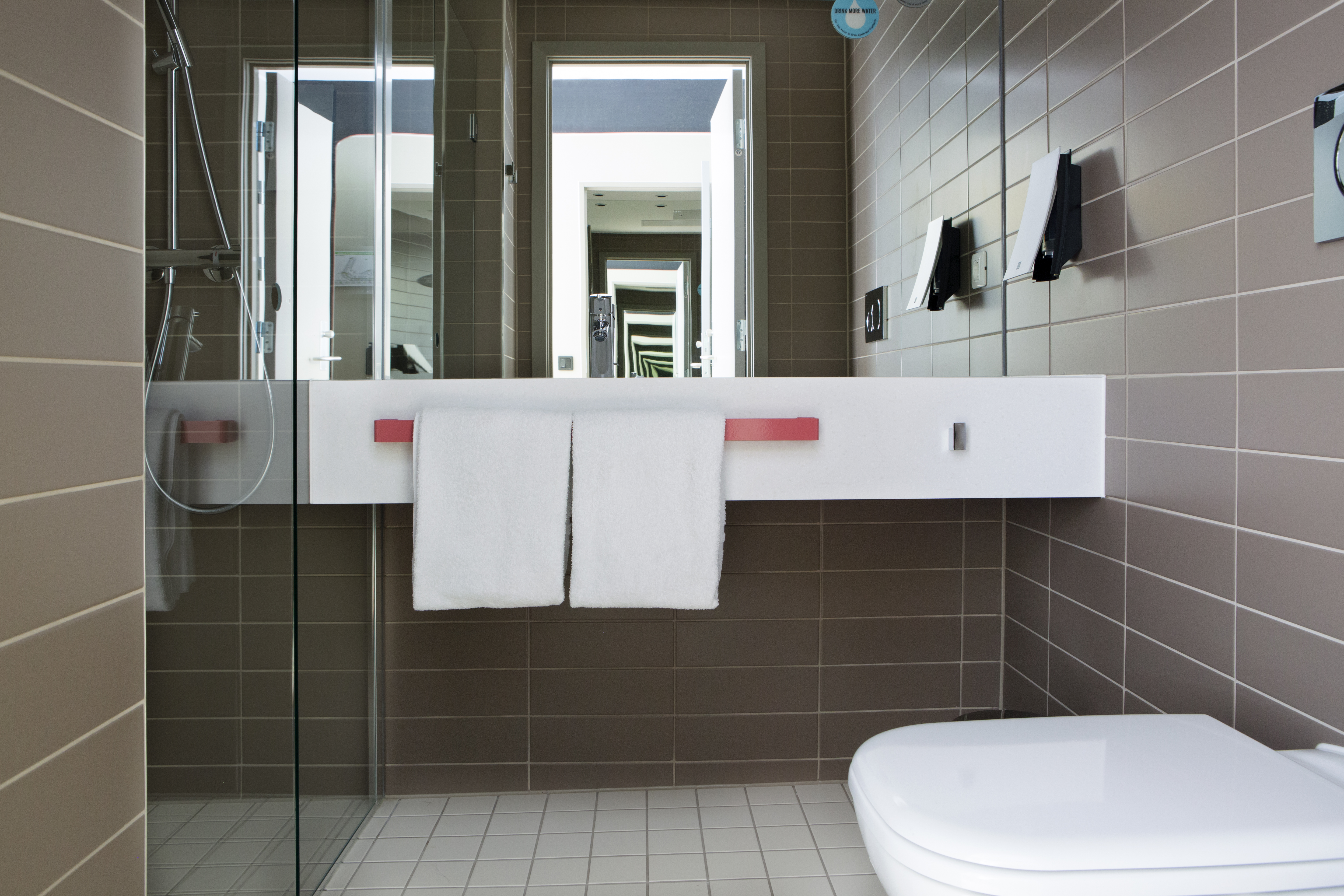 Prefabricated bathroom pods for Comfort Hotel® Bergen Airport