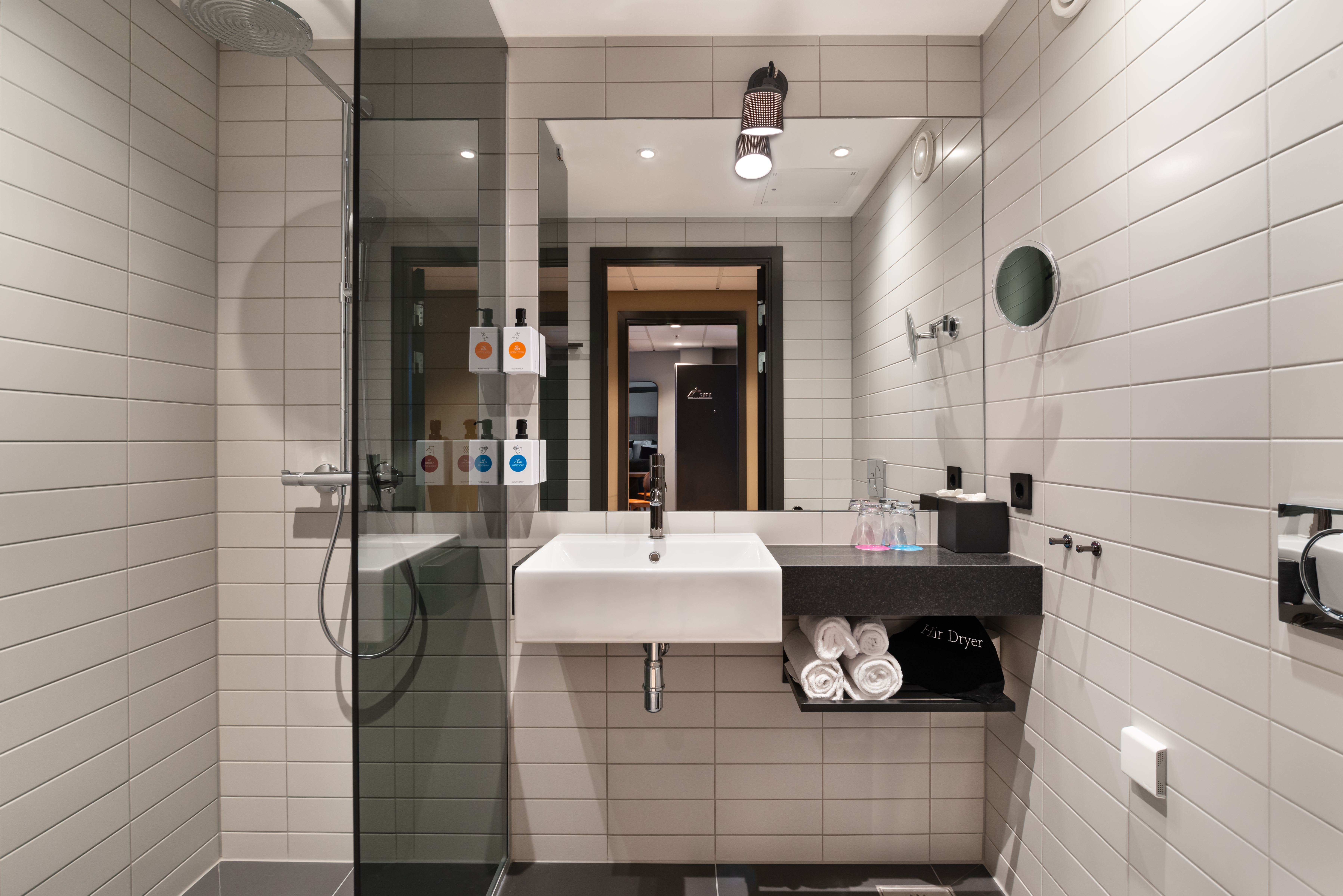 Prefabricated bathroom pods for Quality Hotel™ River Station